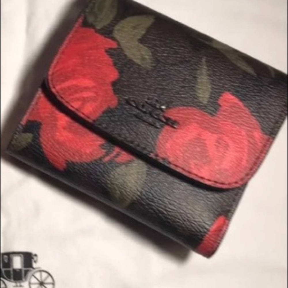 Coach signing wallet with roses!